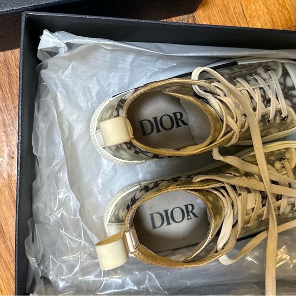 Dior White and Black High-Top Sneakers - Picture 7 of 8